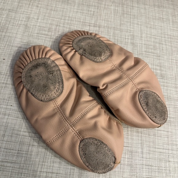 Women’s or Kids Ballet Shoes - Picture 2 of 2
